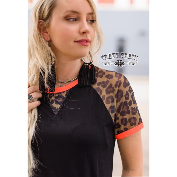 •Crazy Train Somethin' Bout Summer Top• - Picture 4 of 7